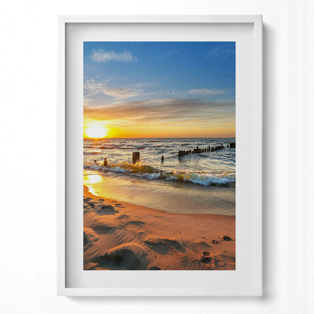 Függőleges kép keretben Naplemente a tengerparton