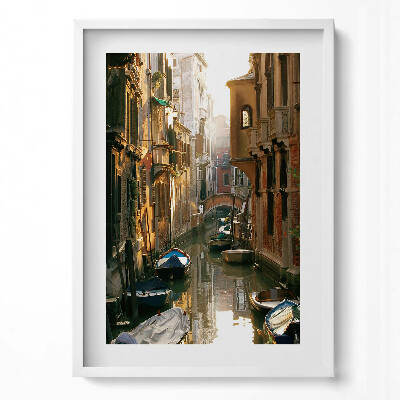 Függőleges kép keretben Velencei csatorna napfényben