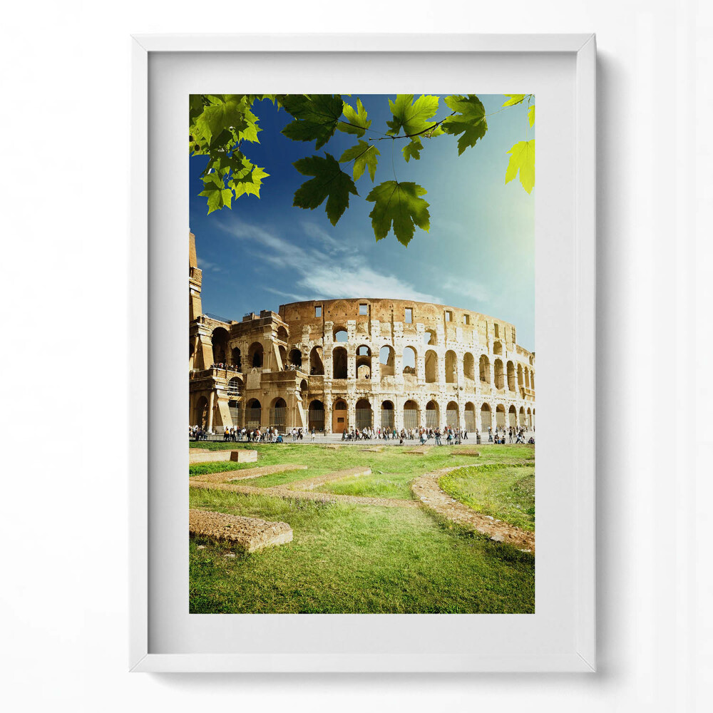 Függőleges kép keretben Római Colosseum zöld környezetben