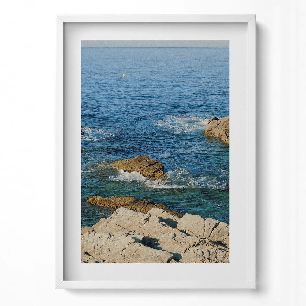 Függőleges kép keretben Tengerparti sziklák és víz