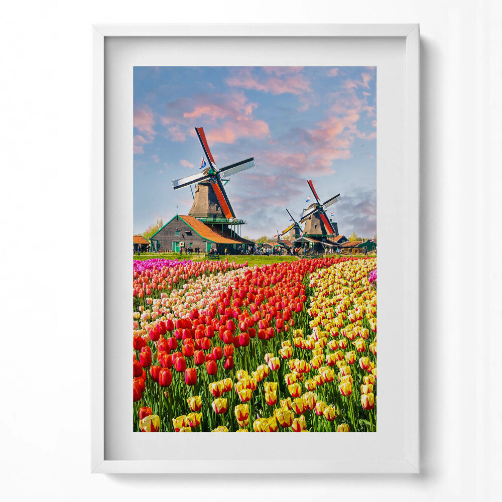 Függőleges kép keretben Szélmalmok és virágos mezők