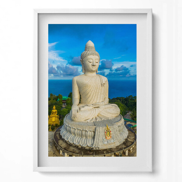 Függőleges kép keretben Buddha szobor tengerparti háttérrel