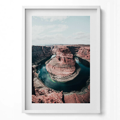 Függőleges kép keretben Kanyargó folyó sziklákkal