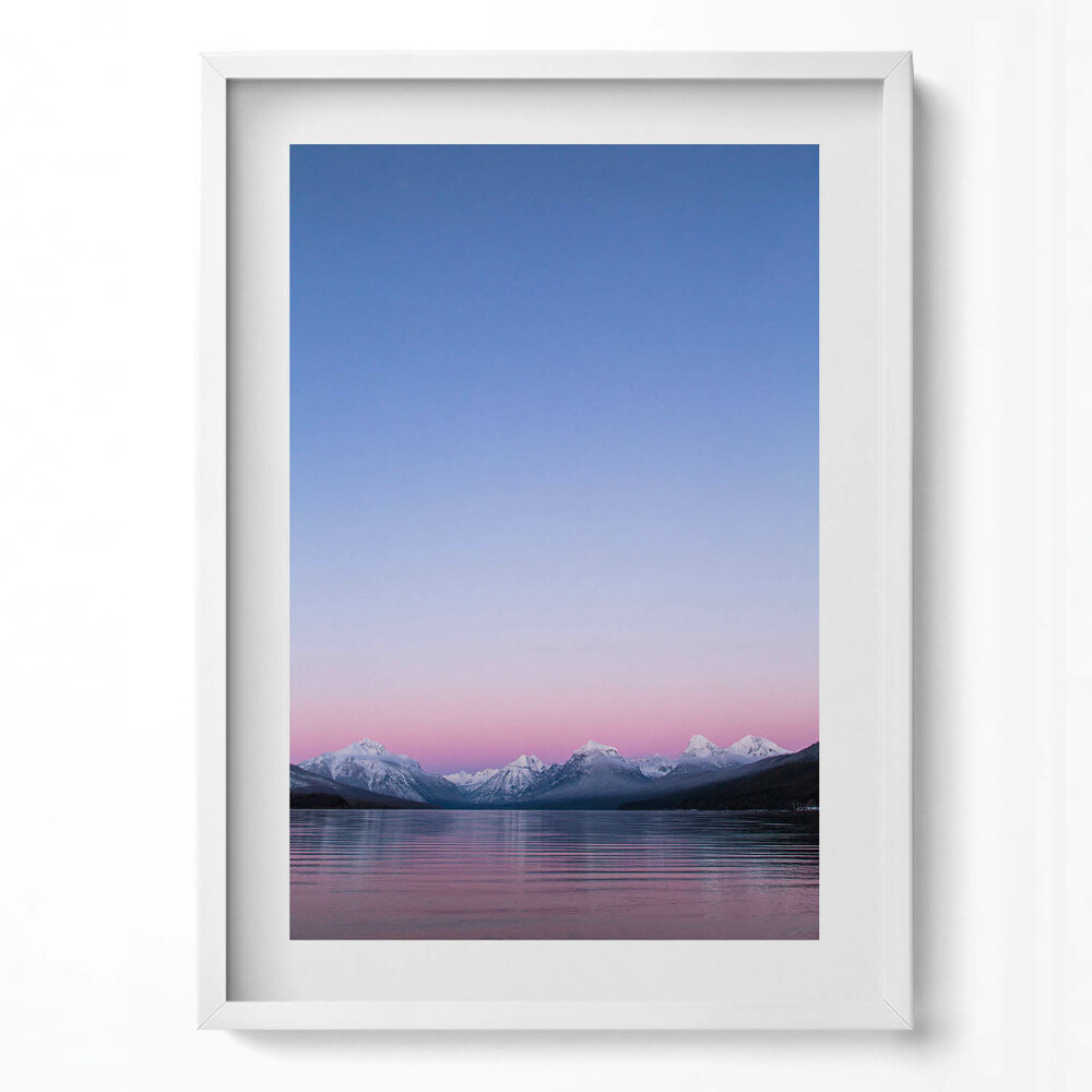 Függőleges kép keretben Hegyek és tükörsima tó