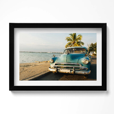 Keretezett kép Kék autó a tenger mellett