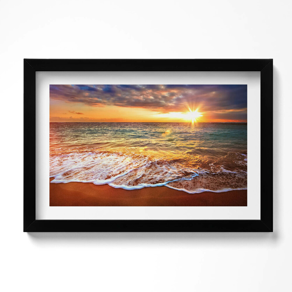 Keretezett kép Hullámok a tengeren naplementében