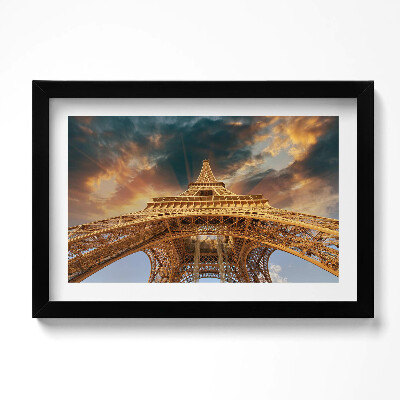 Kép keretben Eiffel-torony a napfényben