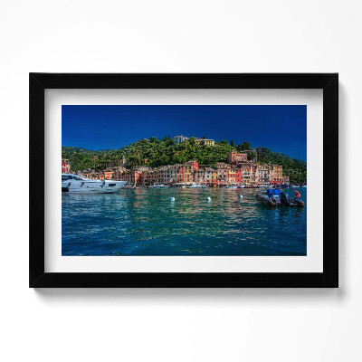 Keretezett kép Hajók hajózása Portofinóban