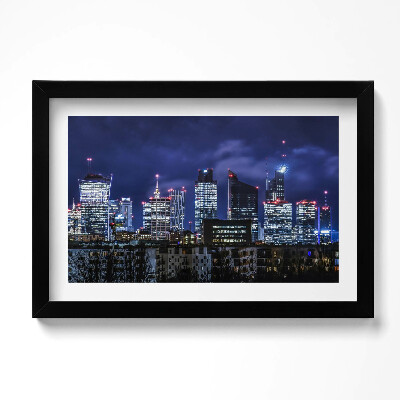 Kép keretben Éjszakai városi épületek