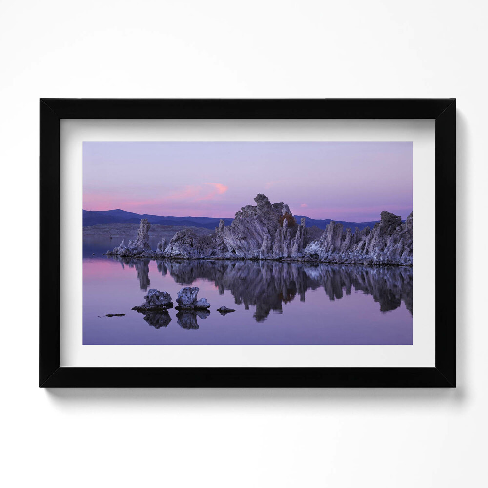 Kép keretben Sziklák tükröződése a vízben