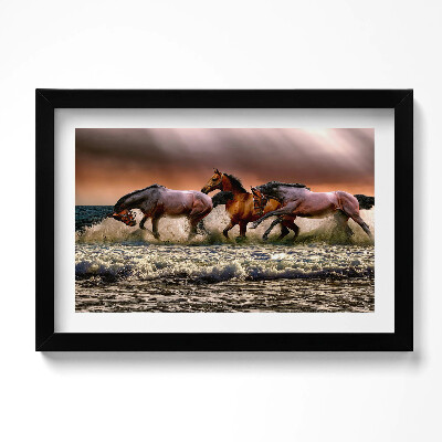 Keretezett kép Lovak rohanása a vízben