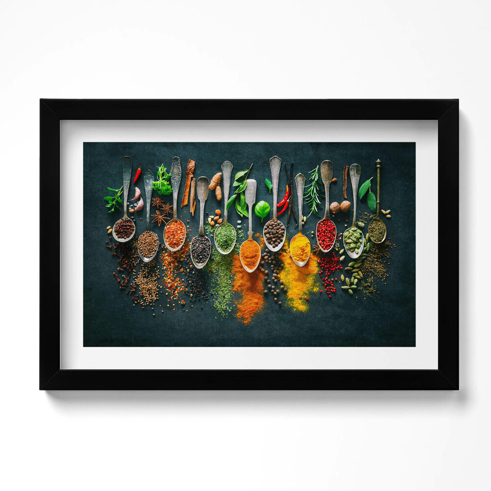 Keretezett kép Kanál színes fűszerekkel