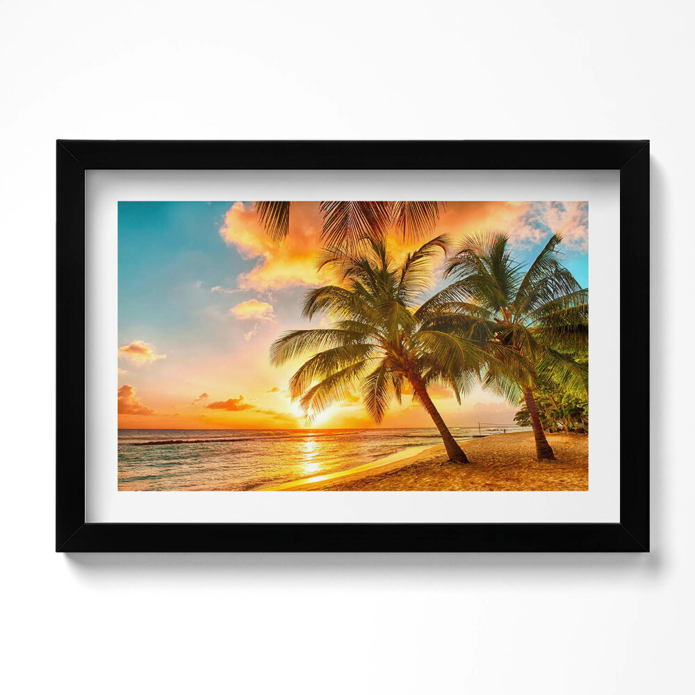 Keretezett kép Pálmafa a tengerparton naplementekor