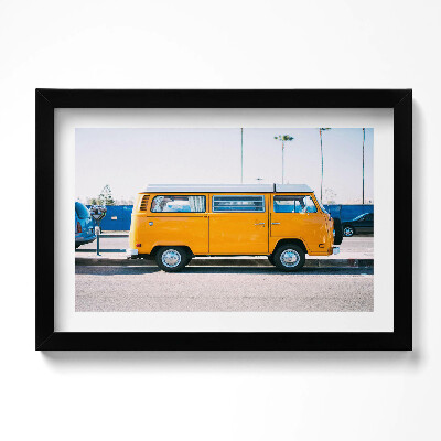 Kép keretben Sárga nyaralóautó