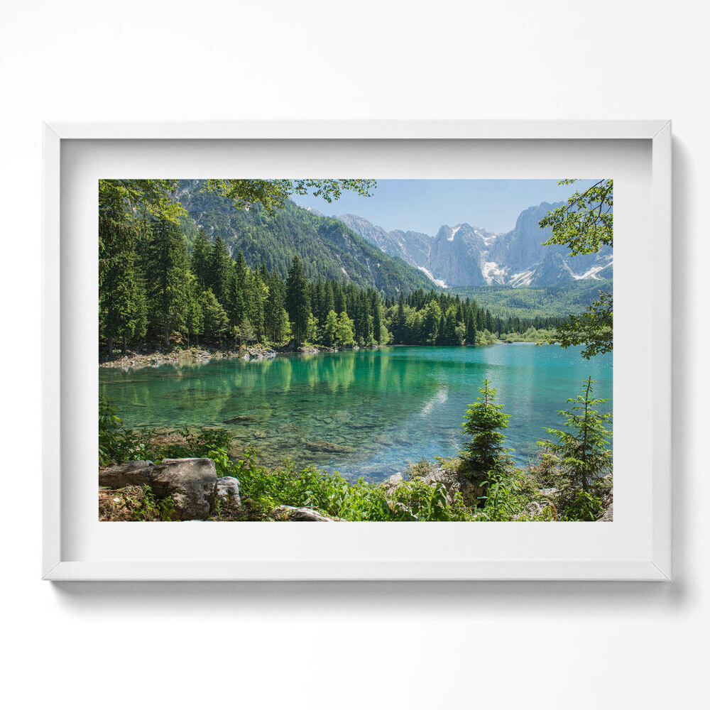 Kép keretben Tiszta tó hegyek erdő