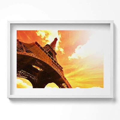 Kép keretben Eiffel-torony narancssárga háttérrel