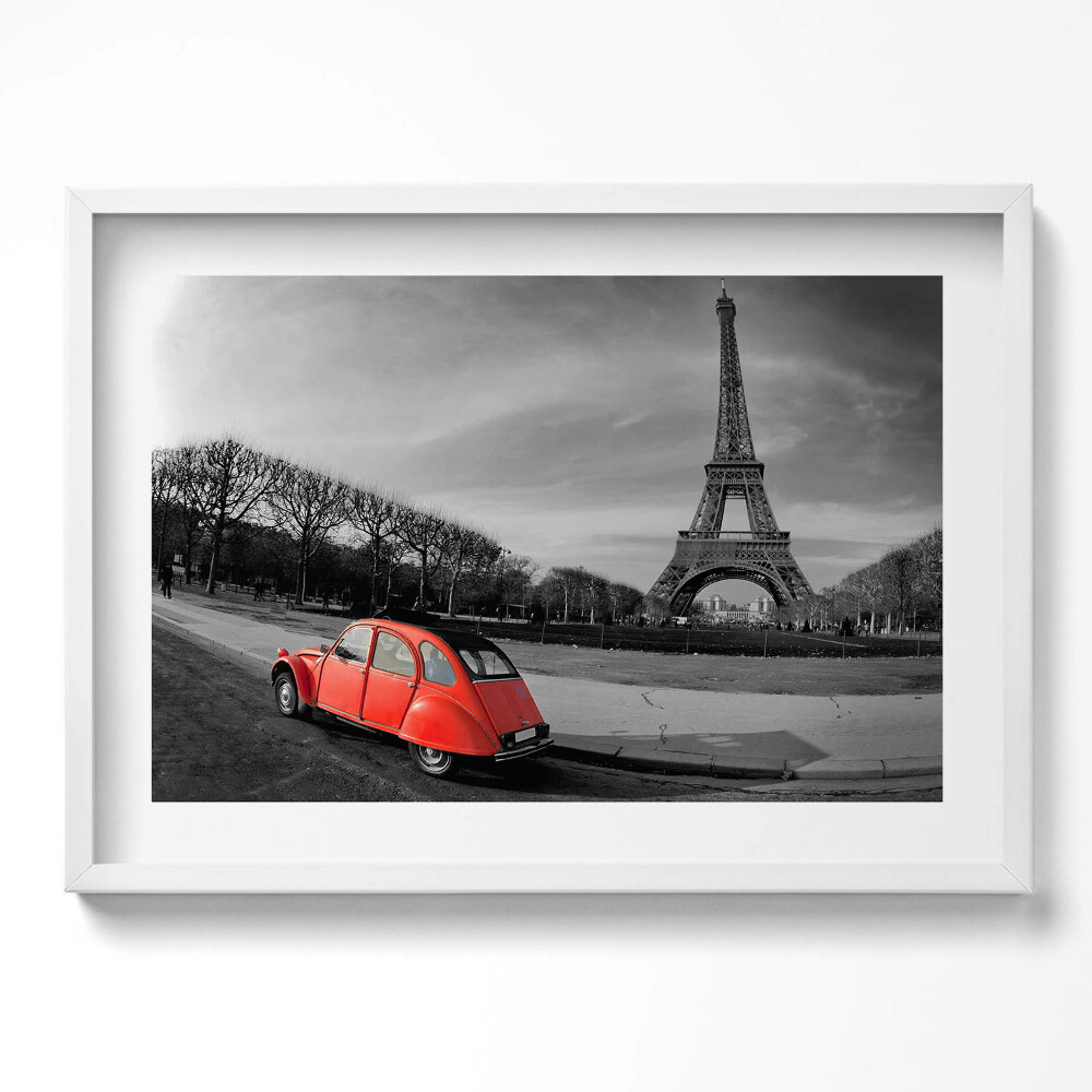 Kép keretben Párizsi Eiffel-torony és piros autó