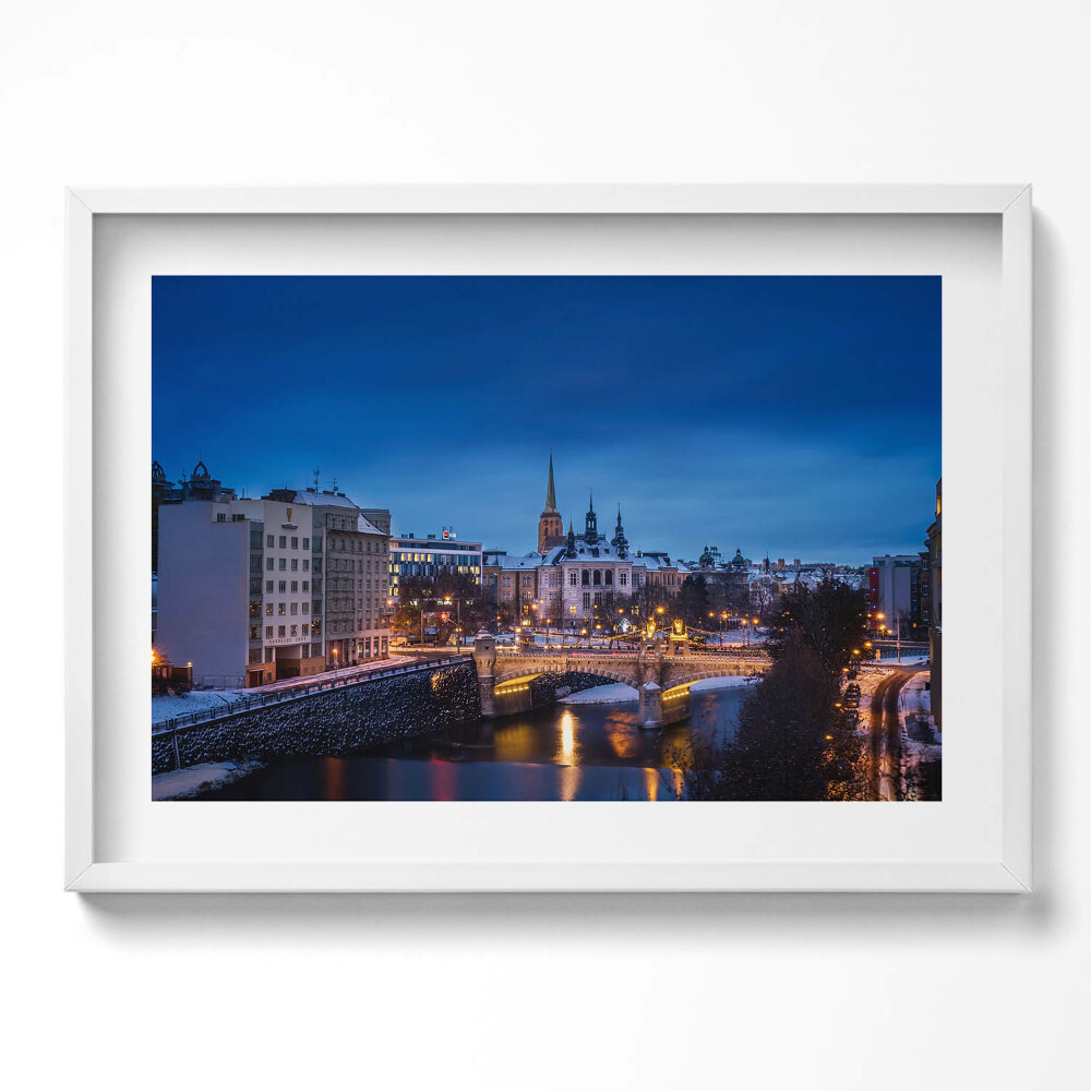 Kép keretben Városi táj éjszakai fények