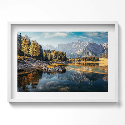 Kép keretben Hegyek és tükörsima tó