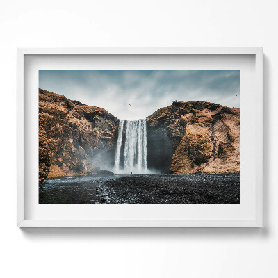 Kép keretben Vízesés és ködös táj