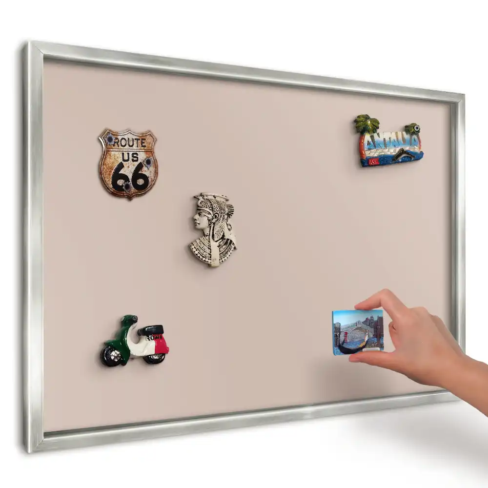 Bézs minimalista nyomtatott fali mágnestábla