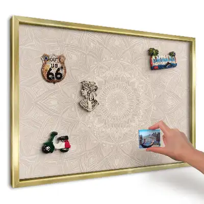Mágneses emléktábla krémszínű mandala geometriai mintával