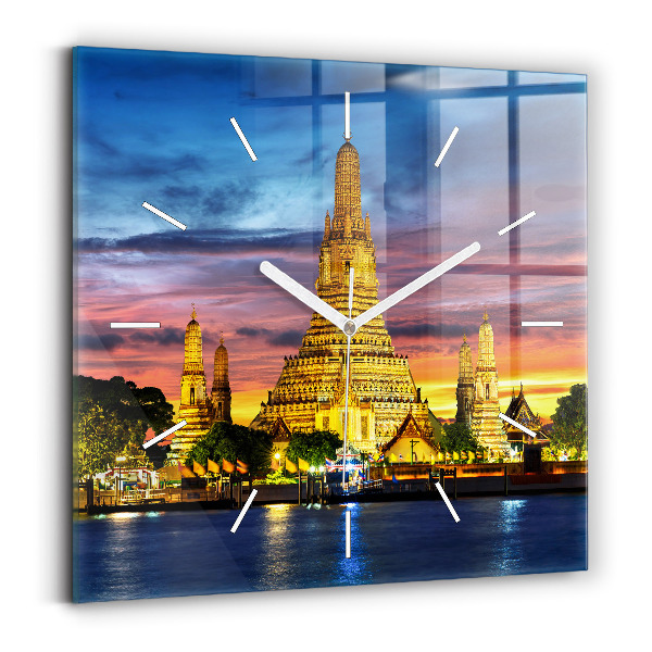 Szögletes üvegóra Templom Bangkokban